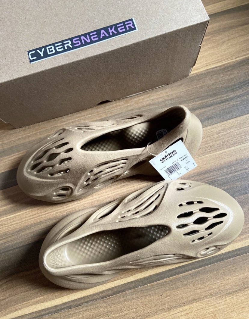 yeezy foam runner talla