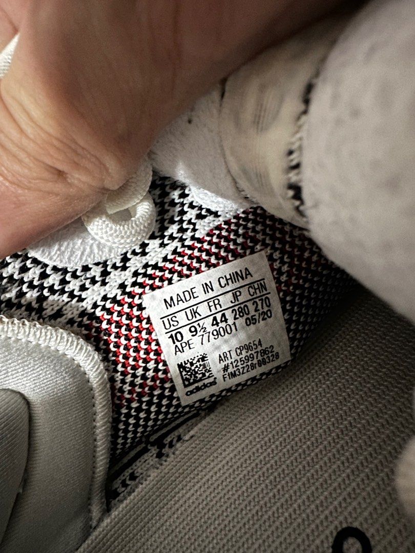 Yeezy zebra hotsell lc