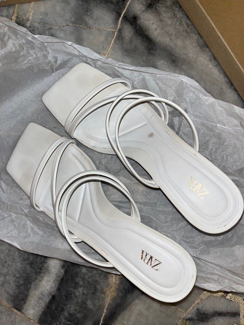 Straw discount sandals zara