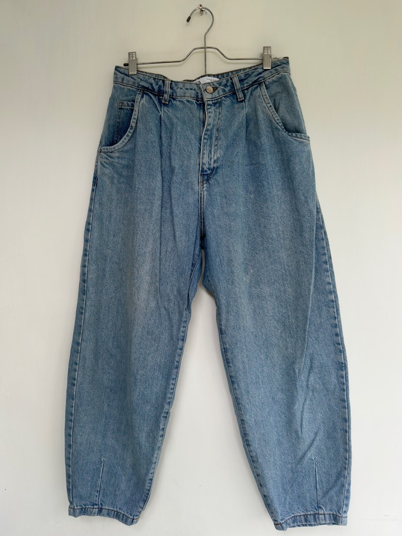 Zara baggy jeans on Carousell