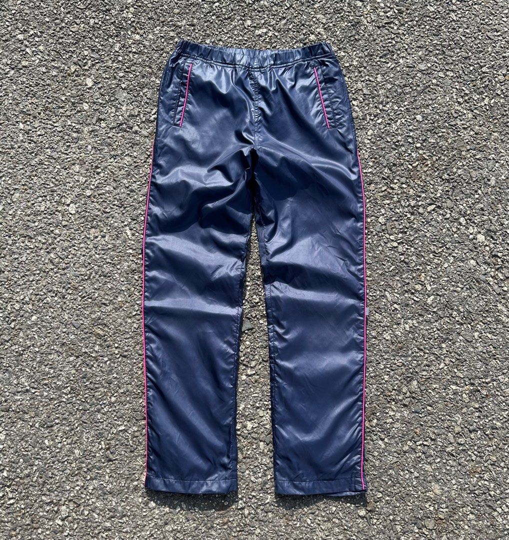 Uniqlo trackies outlet