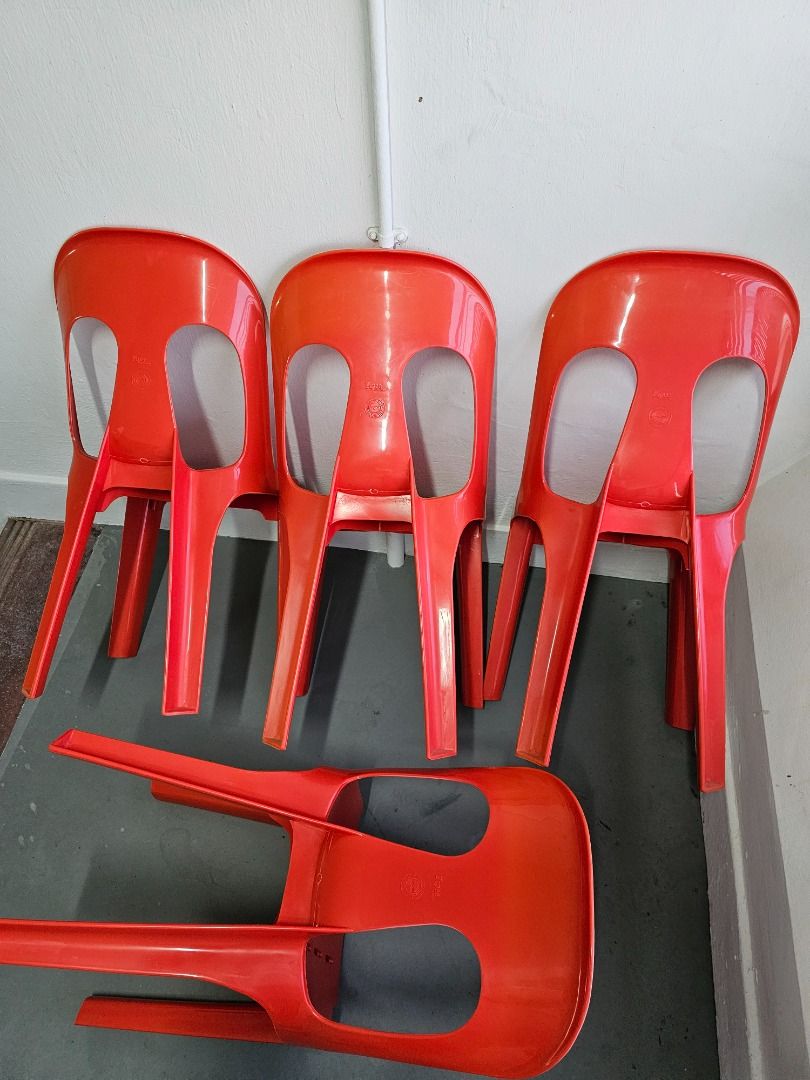 80 Single size bed frame + 4 Chairs, Furniture & Home Living, Furniture, Bed Frames