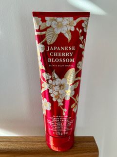 （分類：）位於 。 由 amor.c.b 提交（商品編號 1242303864，圖片 1）。簡介： 。
