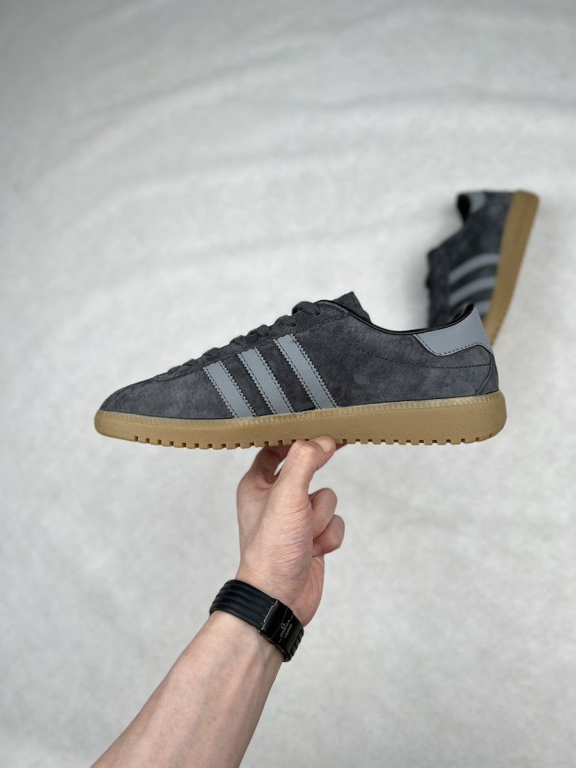 Adidas bermuda trainers carbon/grey online