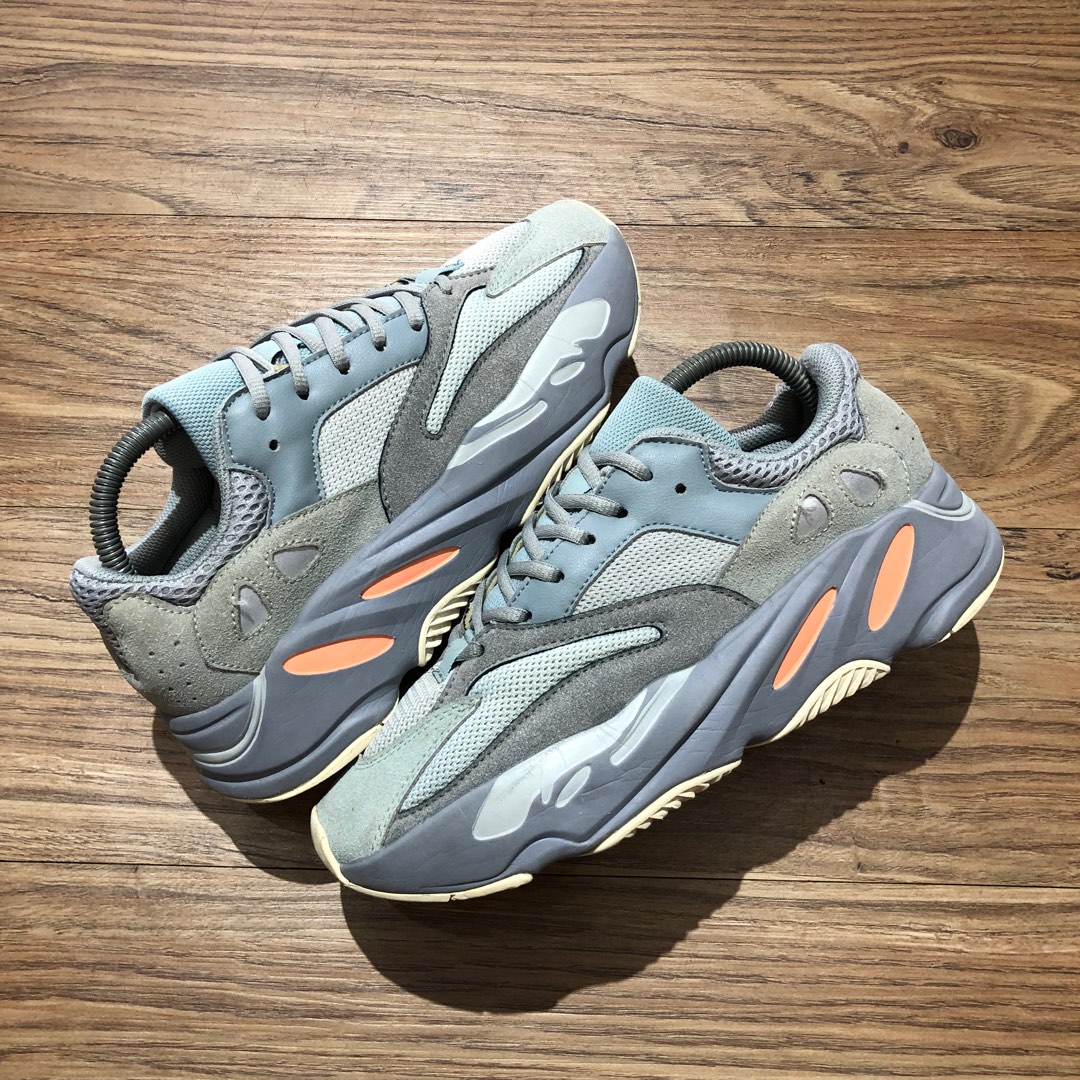Adidas yeezy inertia 700 94 2025