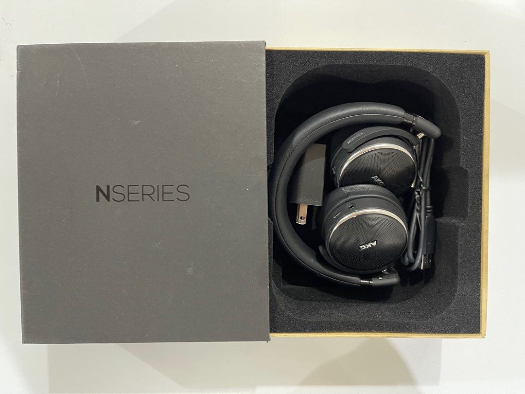 AKG NOISE CANCELLING HEADPHONE WIRELESS HEADSET 2018 version (Category: Headphones & Headsets) located in San Juan City. Submitted by vjncc (Listing ID 1242219854, Image 1). Description: BRAND NEW WITH BOX. You can check barcode for authenticity. YOU CAN TEST upon meet up. YOU CAN BOOK LALAMOVE OR GRAB TO PICKUP ALSO. PAYMENT VIA ONLINE TRANSFER. .