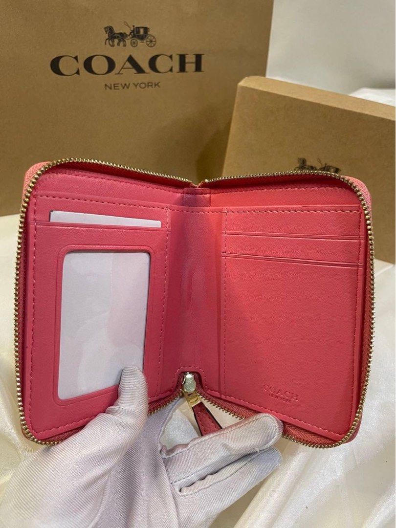Authentic Coach Wallet Lonnie Women s Fashion Bags Wallets