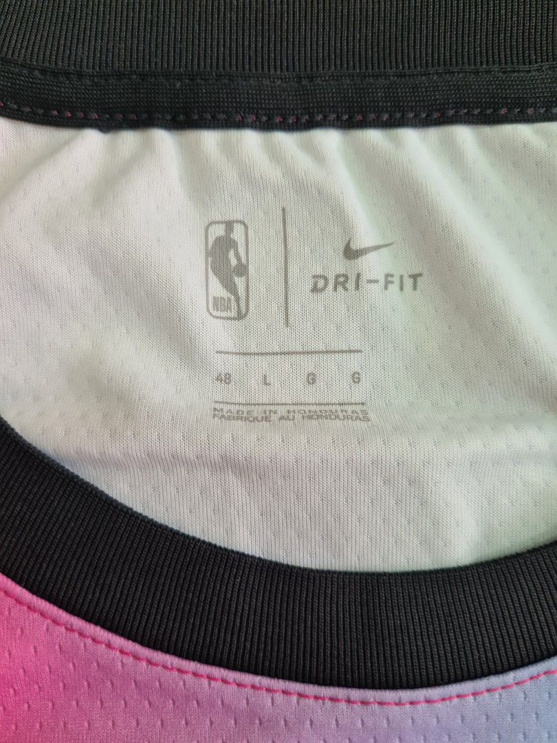 BNWT Authentic Nike Men's NBA Warriors Mixtape Swingman Jersey, Men's  Fashion, Activewear on Carousell