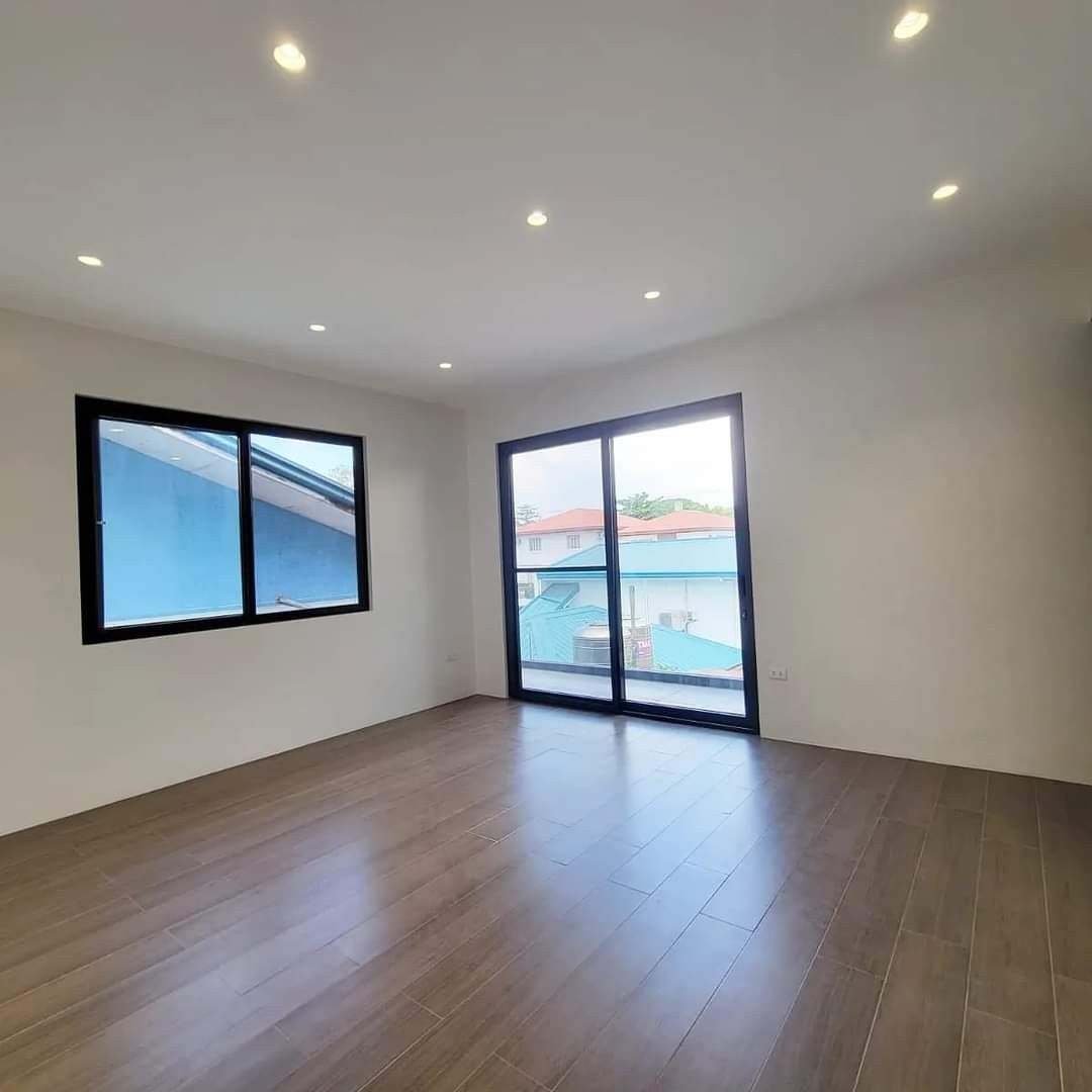 Brand New Spacious House in Ridgemont Taytay Rizal High elevation near