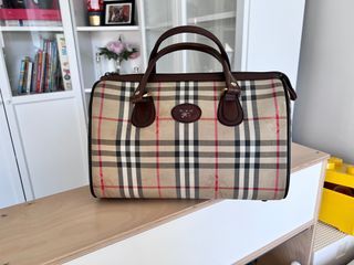 Authentic Burberry Pink Plaid Mini Boston Bag Vintage, Women's Fashion, Bags  & Wallets, Shoulder Bags on Carousell
