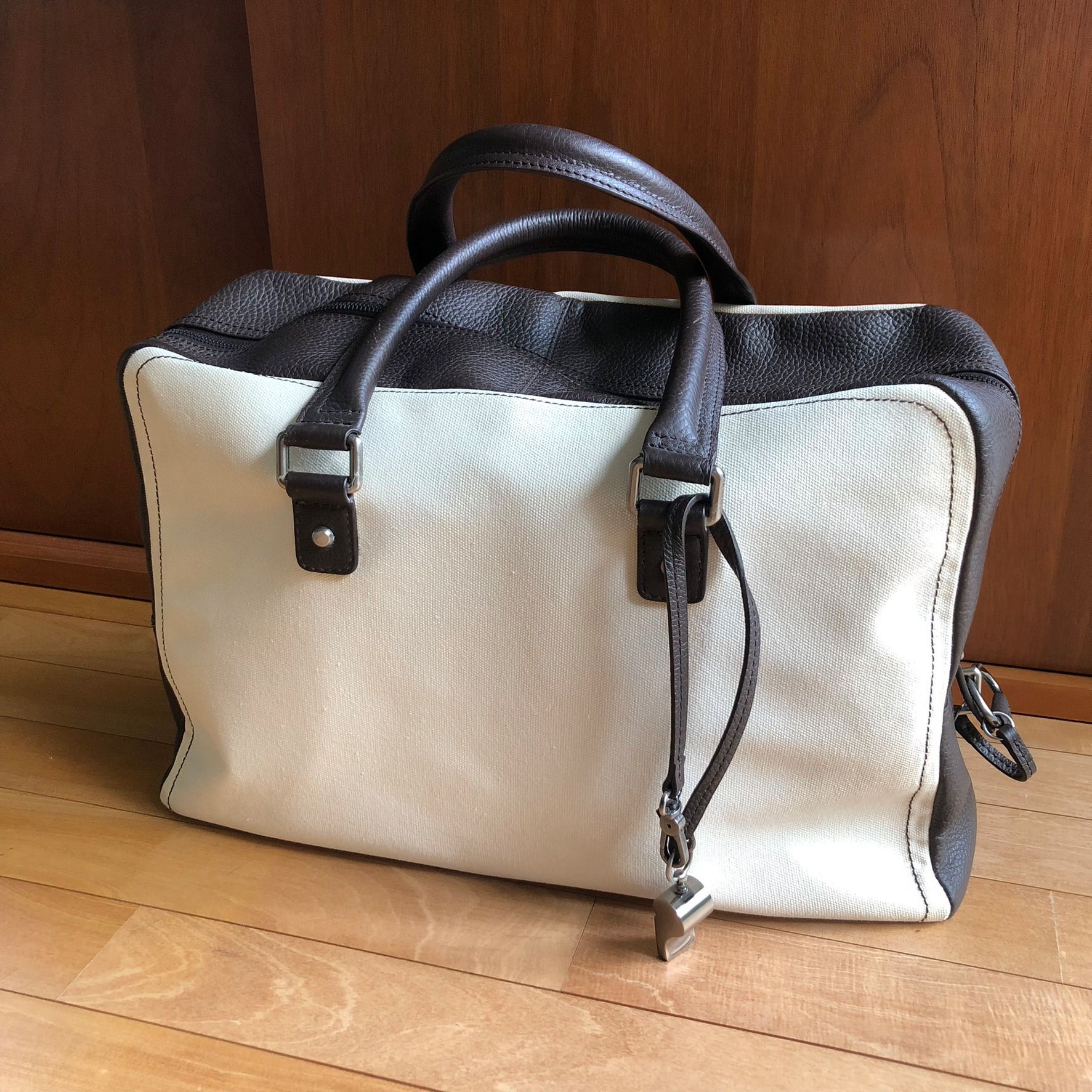 Calvin klein hotsell travel luggage