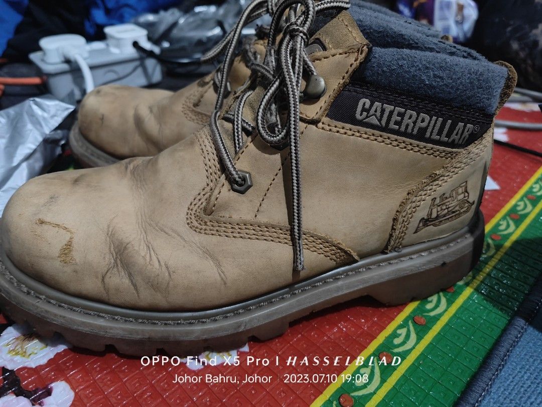 Kasut safety caterpillar clearance