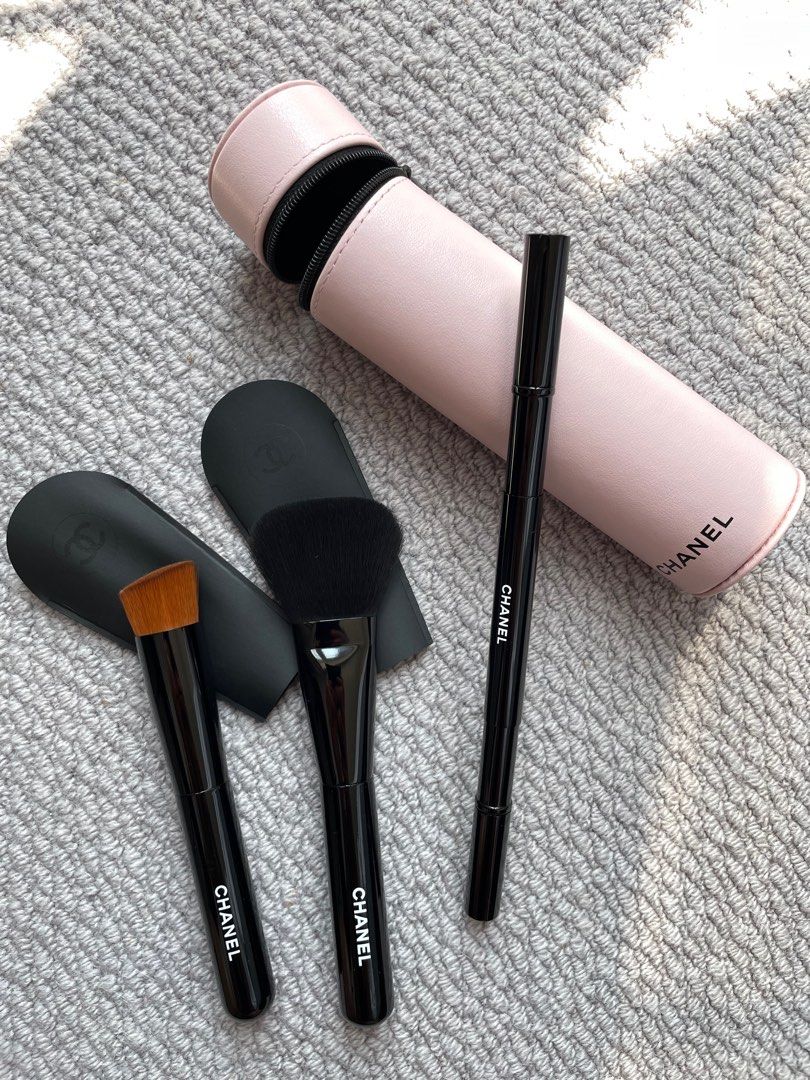 Chanel Beauty Limited Edition Codes Couleur Makeup Brush Set (Ballerina),  Beauty & Personal Care, Face, Makeup on Carousell