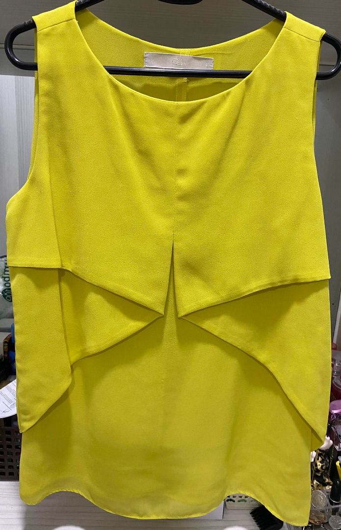 CLN, Women's Fashion, Tops, Sleeveless on Carousell