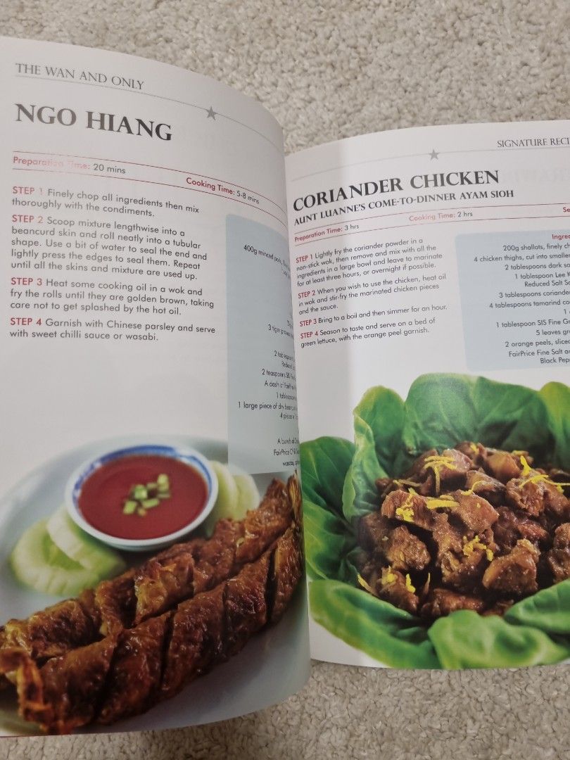 Cookbook Singapore Family Favourites, Hobbies & Toys, Books & Magazines