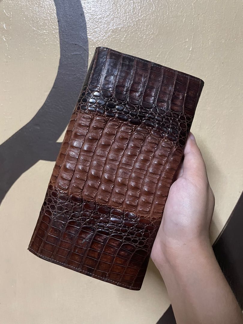 Crocodile Skin Long Wallet (Category: Wallets & Card holders) located in Caloocan City. Submitted by iasnowb (Listing ID 1242320601, Image 2). Description: Crocodile Skin long wallet from Thailand.