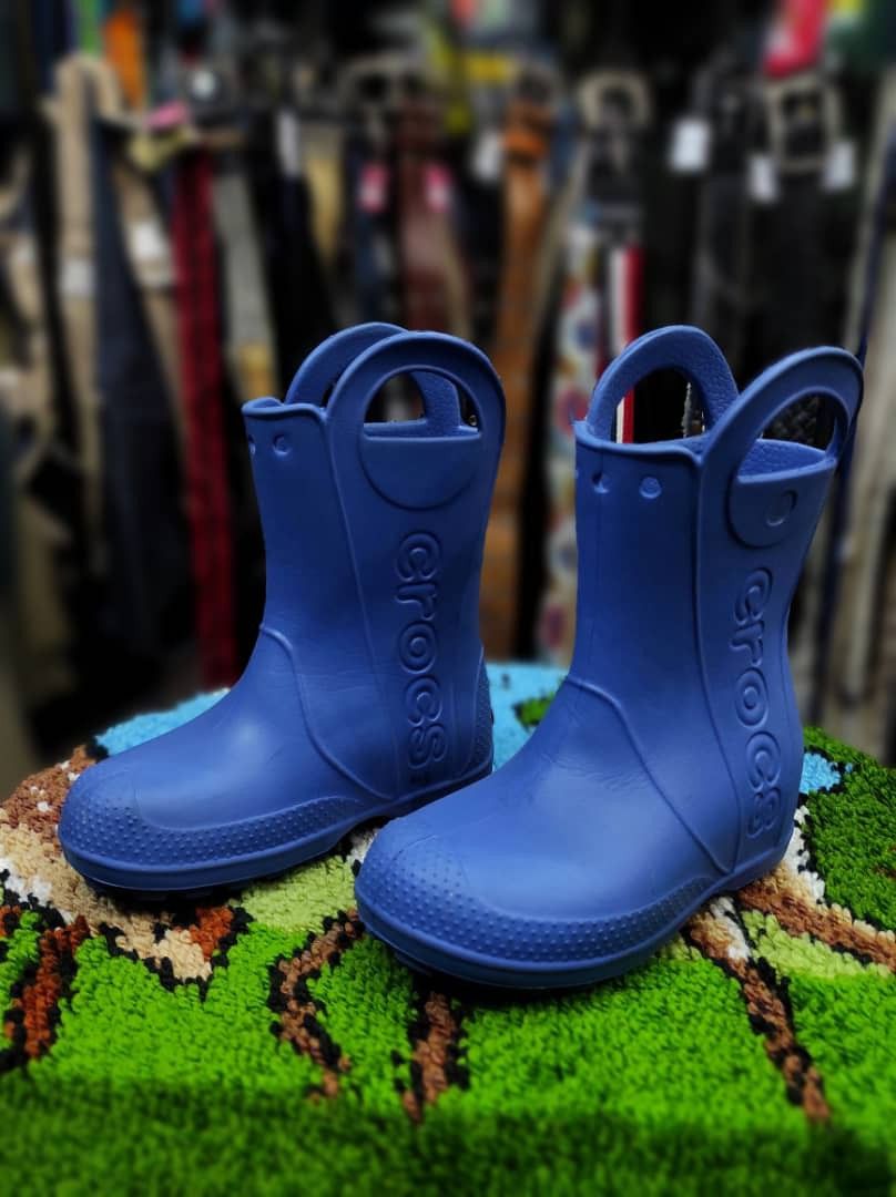 Crocs shorty rain hotsell boots