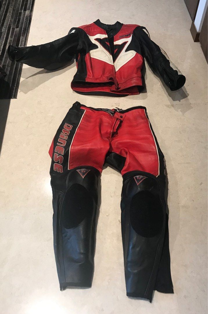 Dainese 2 piece top suit
