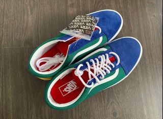 (Category: ) located in . Submitted by exsneakerhead (Listing ID 1242311148, Image 1). Description: .