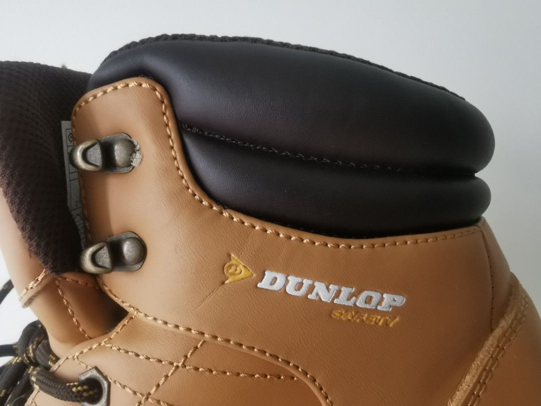 Dunlop dakota safety shoes, Men's Fashion, Footwear, Sneakers on Carousell