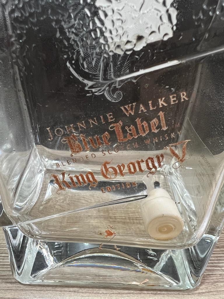 Empty bottle King V Blue Label, Hobbies & Toys, Collectibles