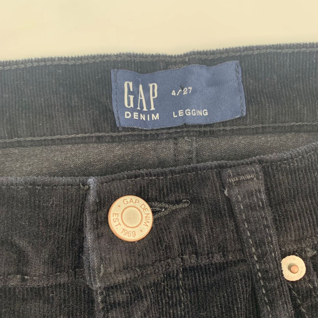 Gap Black Corduroy Pants (Category: Jeans) located in Quezon City. Submitted by dawnsessentials (Listing ID 1242201895, Image 2). Description: .