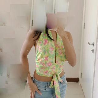 (Category: ) located in . Submitted by biddiewardrobe (Listing ID 1242228674, Image 1). Description: .