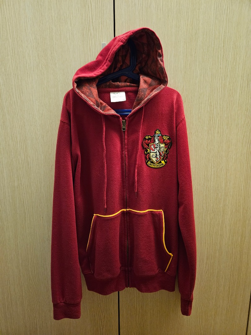 Gryffindor hoodie universal on sale