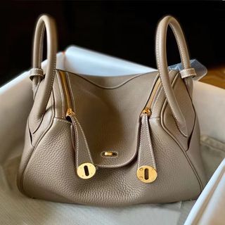 Rare & Limited💓BNIB Hermes Lindy 26 in Trench GHW!, Women's Fashion, Bags  & Wallets, Shoulder Bags on Carousell