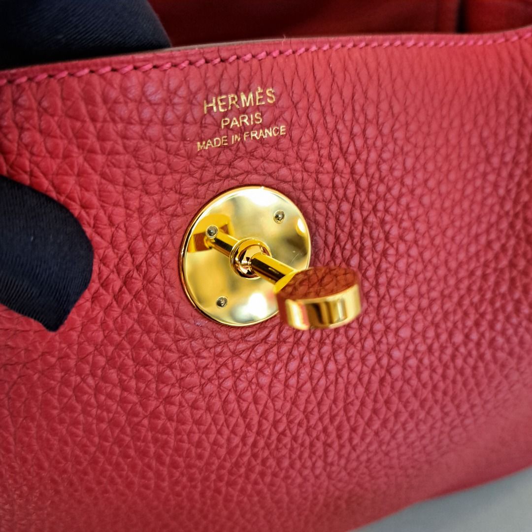 AUTHENTIC Hermes 2017 A Stamp Hermes Red Clemence Lindy Bag 26 Gold  Hardware 