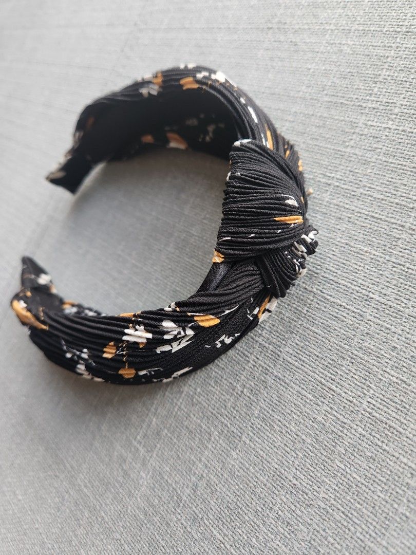 H M hair band Women s Fashion Watches Accessories Hair