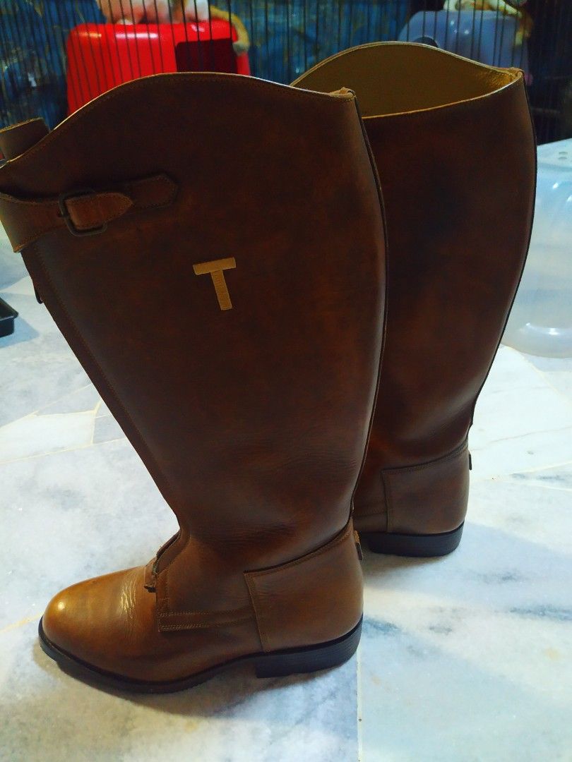 Horse leather boots size 5 6 Men s Fashion Footwear Boots on