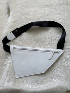 Issey miyake 白色牛皮腰包 belt bag