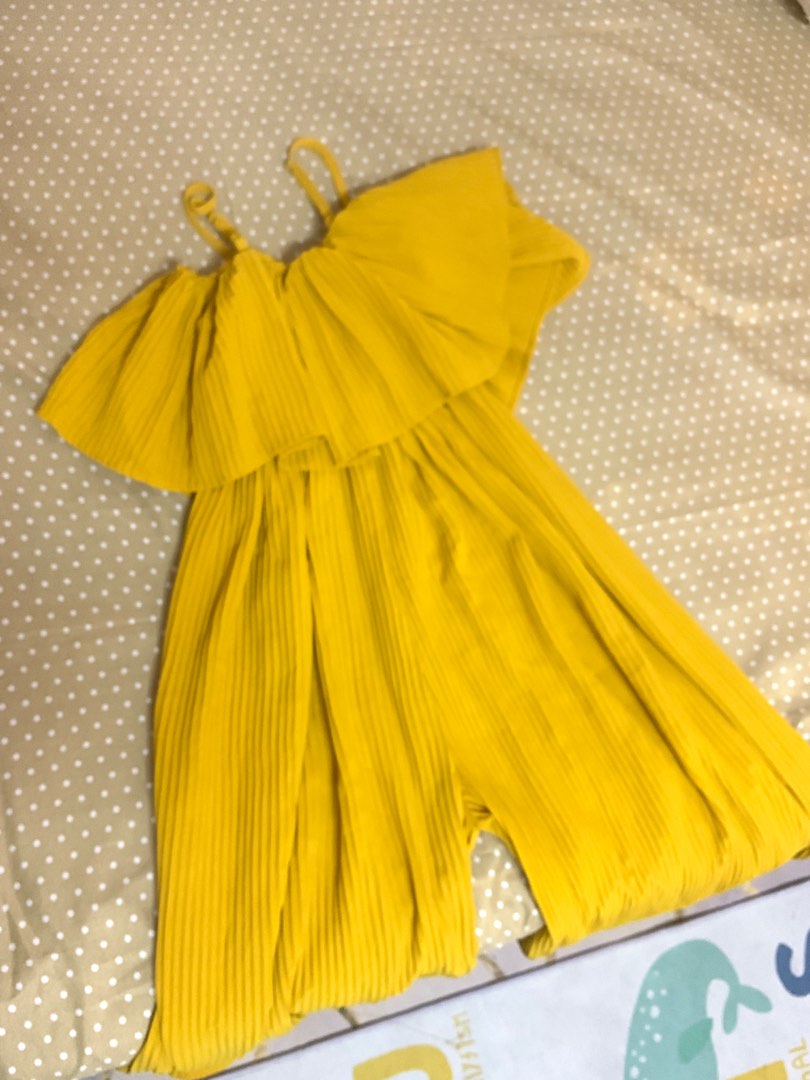 Jumpers, Women's Fashion, Dresses & Sets, Jumpsuits on Carousell