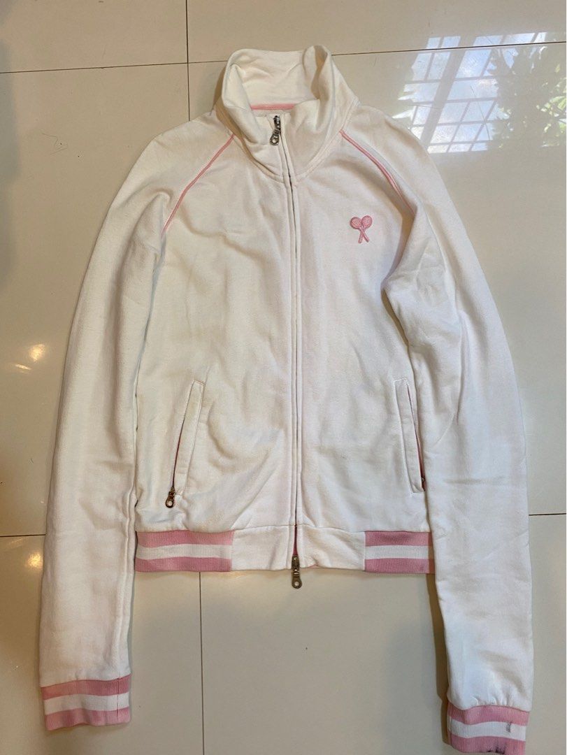 Kamiseta Jacket (Category: Coats, Jackets and Outerwear) located in Santa Rosa. Submitted by rockitlee (Listing ID 1242213802, Image 1). Description: •Has stains (see last photo) •Fits small to medium •Can do meet ups, just msg for details •Rfs: Decluttering.