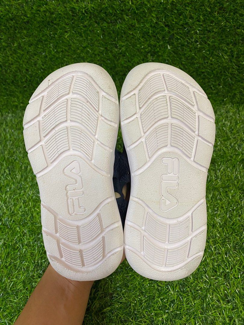 Kasut store sandal fila