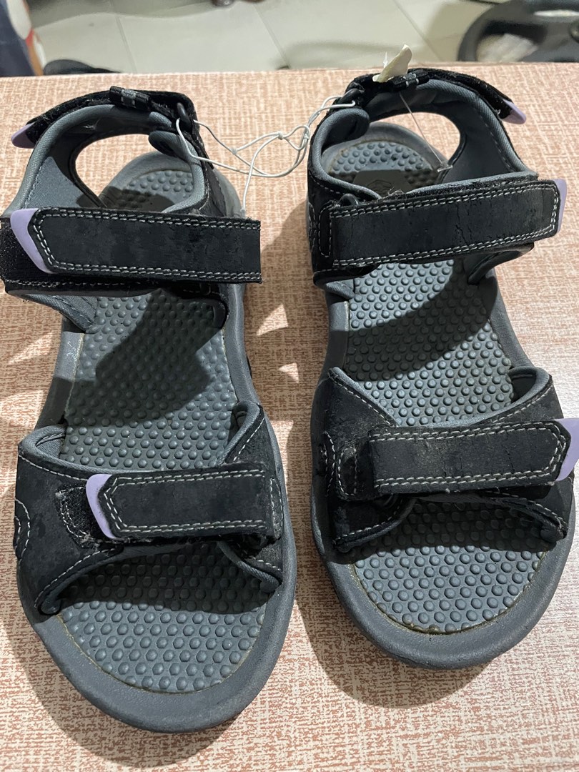 khombu travis sandals