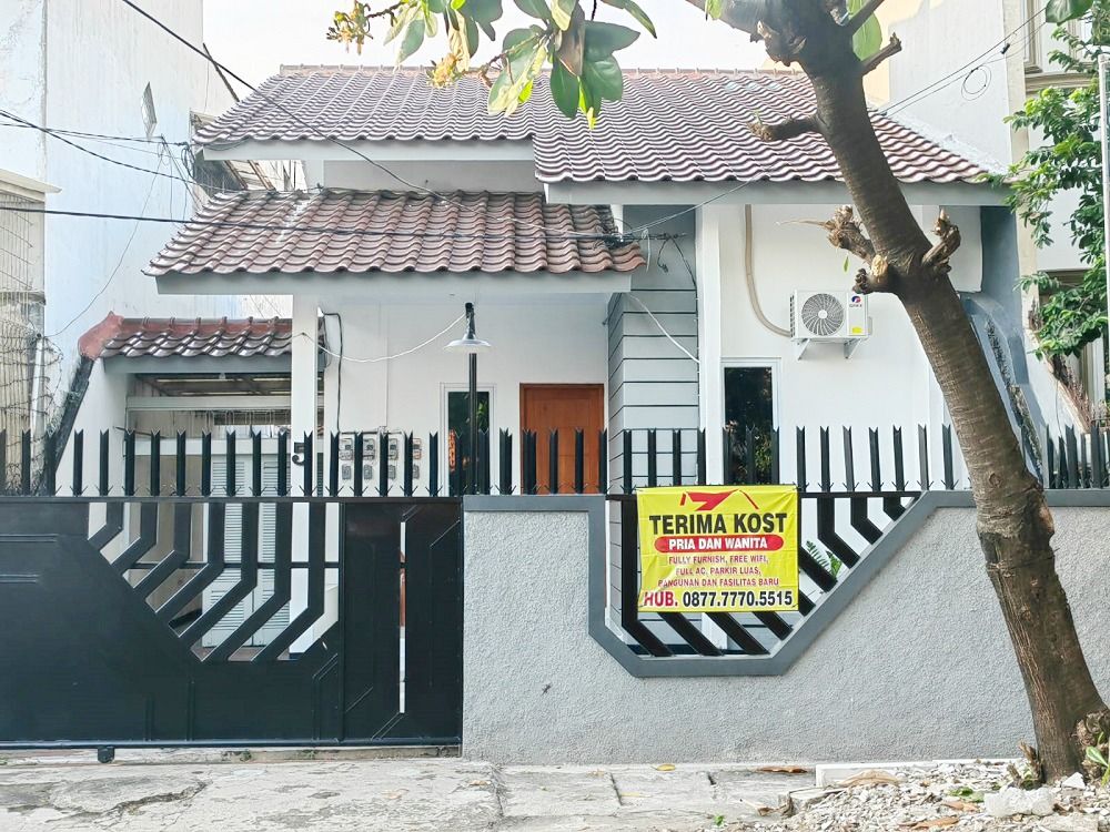 kost_putri_dekat_universitas_t_1688977525_8bfa2e44_progressive