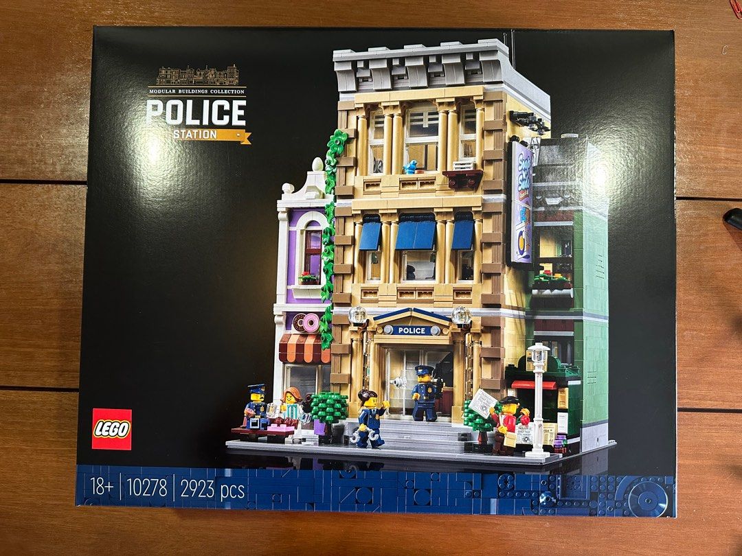 Lego 10278 delorean online