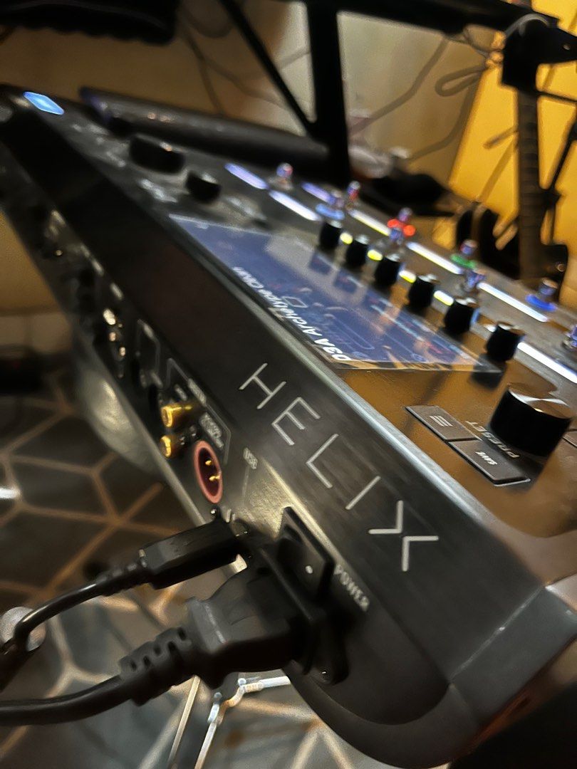 Line 6 Helix Floor on Carousell