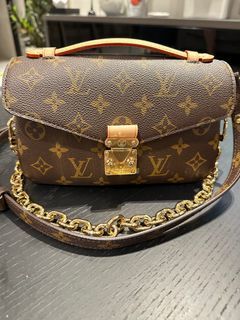 LV Metis East West 2022 小邮差包, Luxury, Bags & Wallets on Carousell