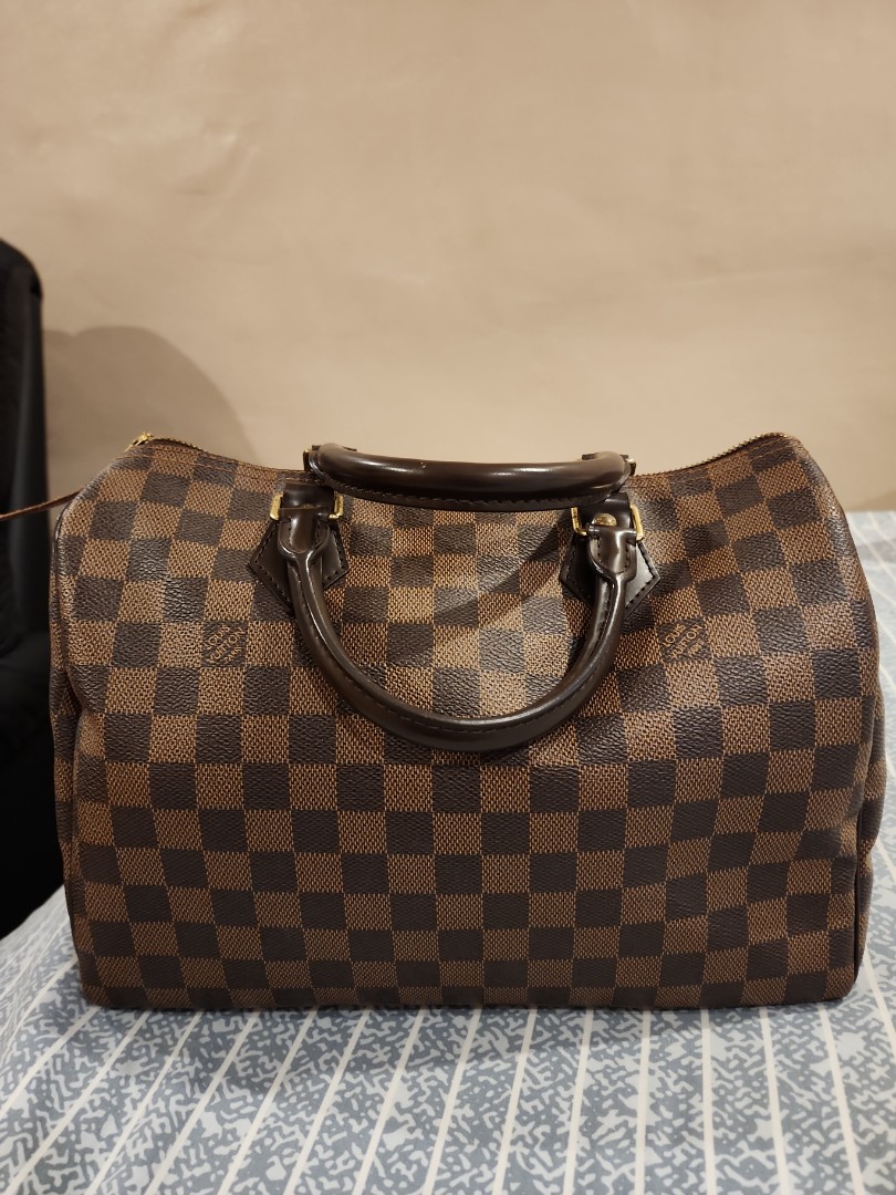 BRAND NEW CONDITION !! AUTHENTIC LV SIENA MM SIZE DAMIER EBENE PRINT  INCLUSIONS: RECEIPT,CARD,DUSTBAG Dm for prices! (Sold)