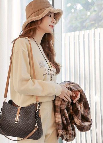 Louis will bag Clearance