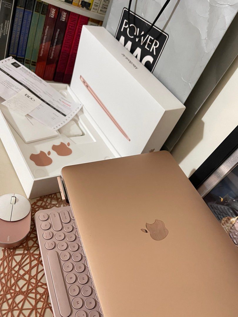 MacBook Air M1 13inch 2020 (rosegold) on Carousell