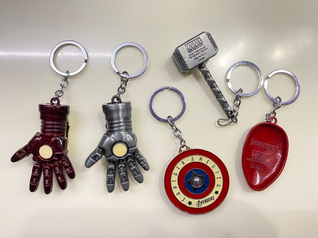Marvel avengers keychain online