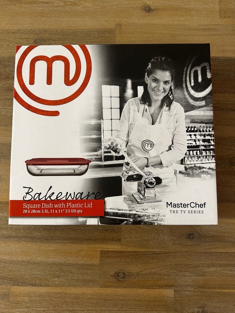 MasterChef The TV Series Bakeware Square Dish with Plastic Lid 28cm x
