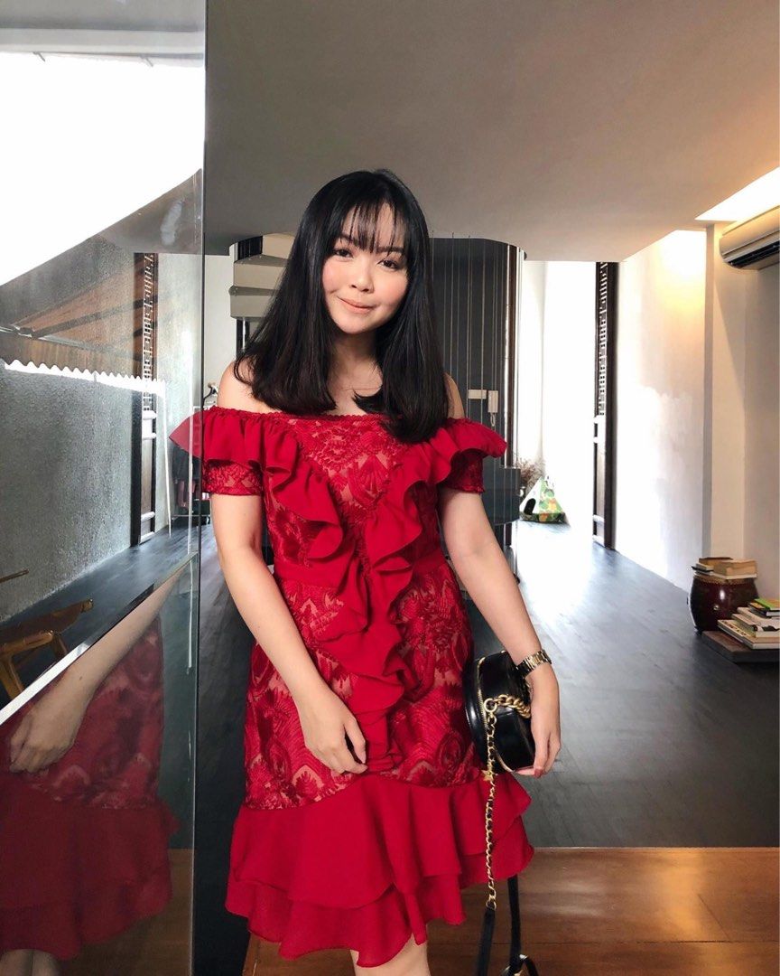 MDS Frilly Flounce Dress in Dark Red XS Women s Fashion Dresses