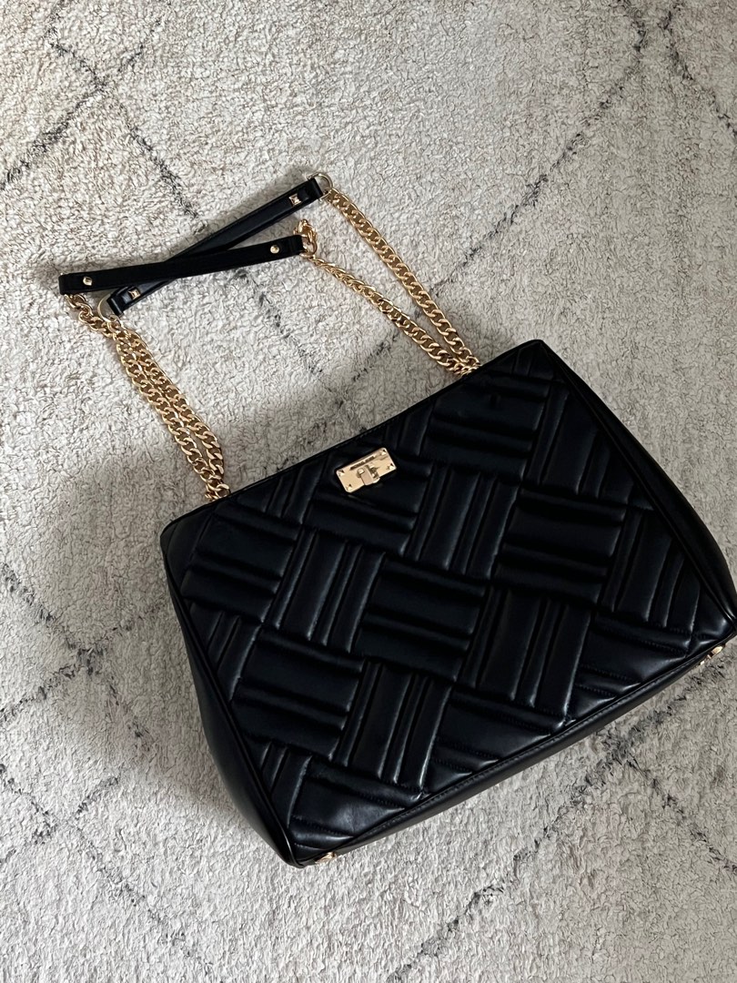 Michael Kors Peyton LG Conv Tote Luxury Bags Wallets on Carousell