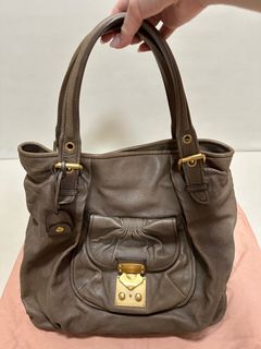 （分類：）位於 。 由 felicia_a 提交（商品編號 1242187095，圖片 1）。簡介： 。