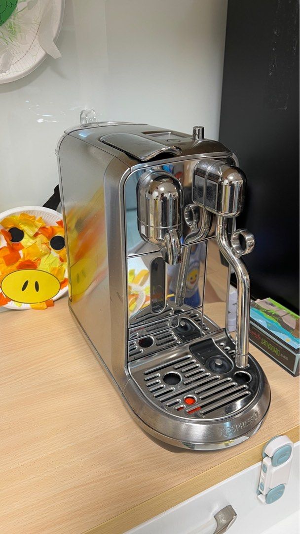 NesPresso Creatista Plus Coffee Machine, 家庭電器, 廚房電器, 咖啡